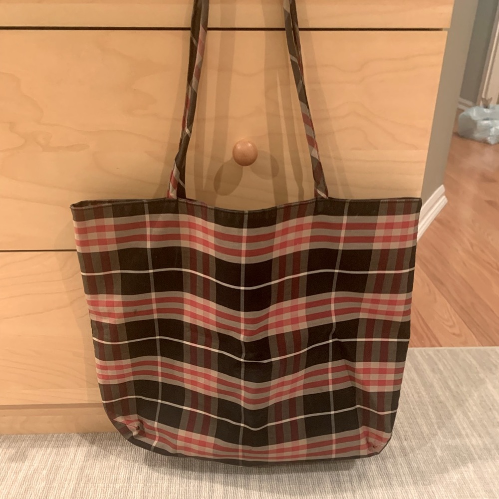 Authentic vintage BURBERRY navy nova check tote
